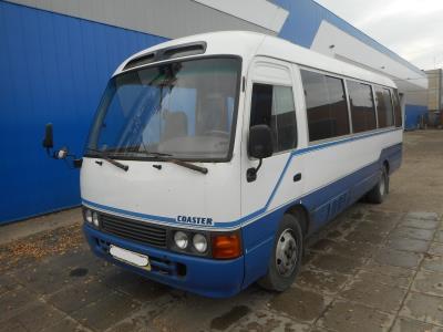 лобовое стекло TOYOTA COASTER (2002 г. г.в.) на технике 