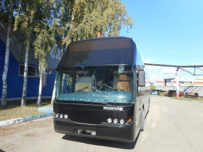 Лобовое стекло верхнее NEOPLAN NORTH BFC6123C (2013 г.в.) на технике 